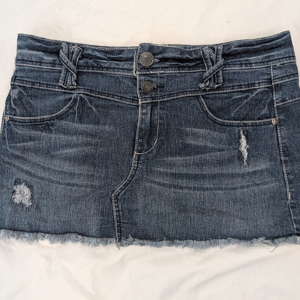 XOXO Denim Mini skirt Micro Distressed Fringe Sz 11 / 12 Juniors Blue